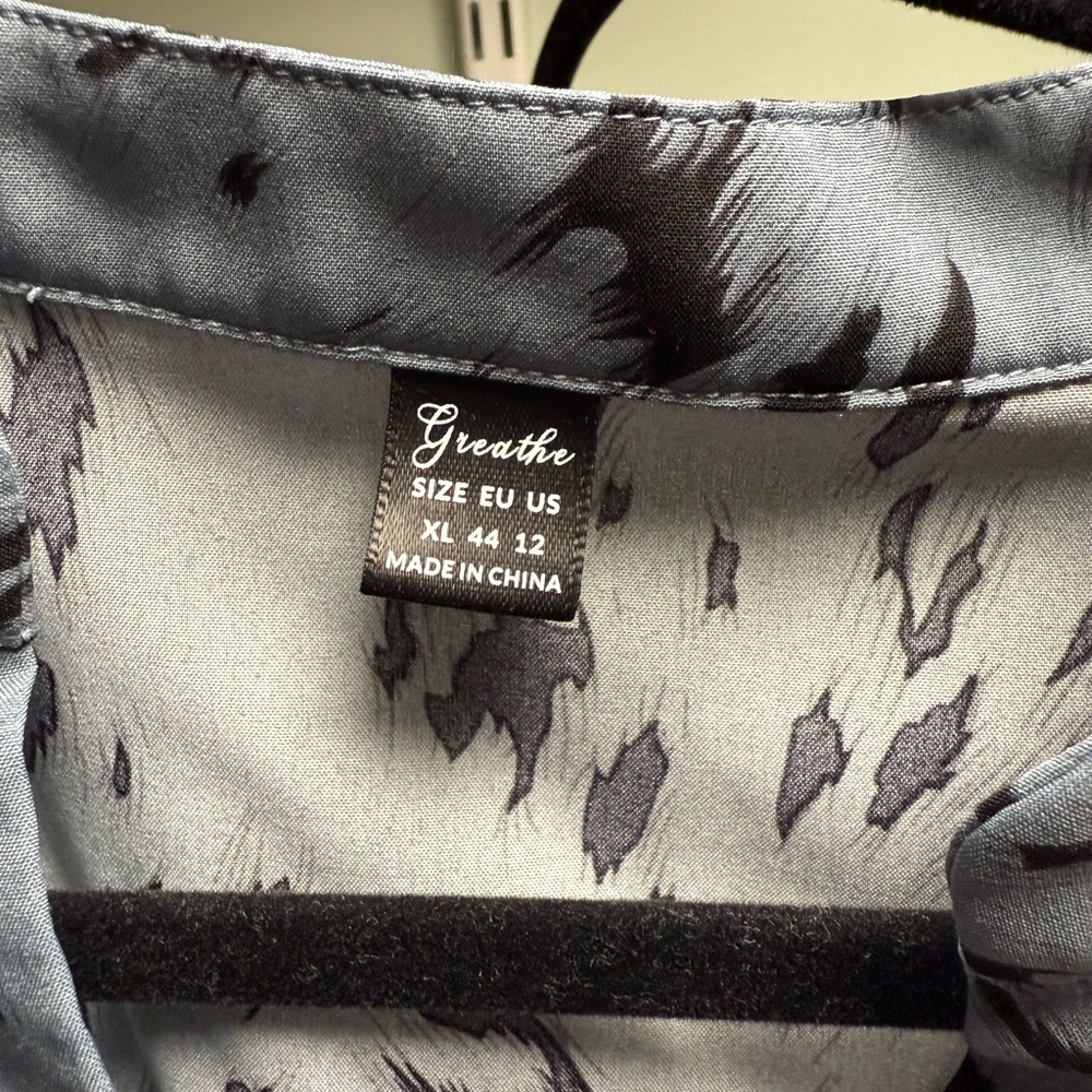 Three SHEIN Tops - Picture 7 of 10